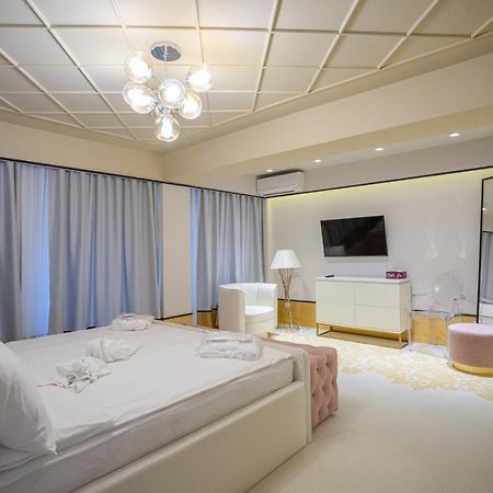 Epoca Central Boutique Крайова Экстерьер фото
