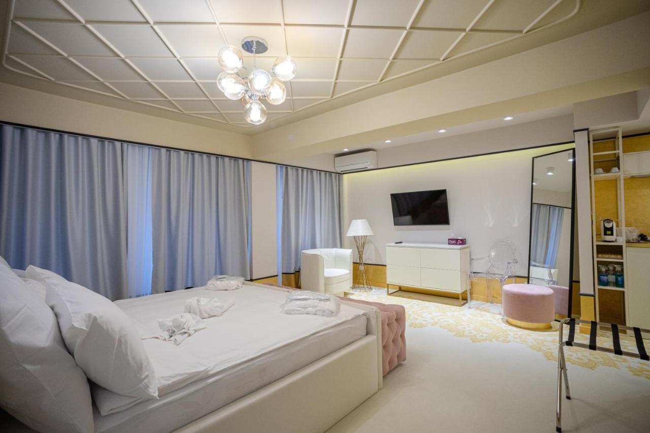 Epoca Central Boutique Крайова Экстерьер фото